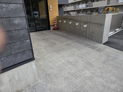 南こども園入口アルミ門扉設置工事前